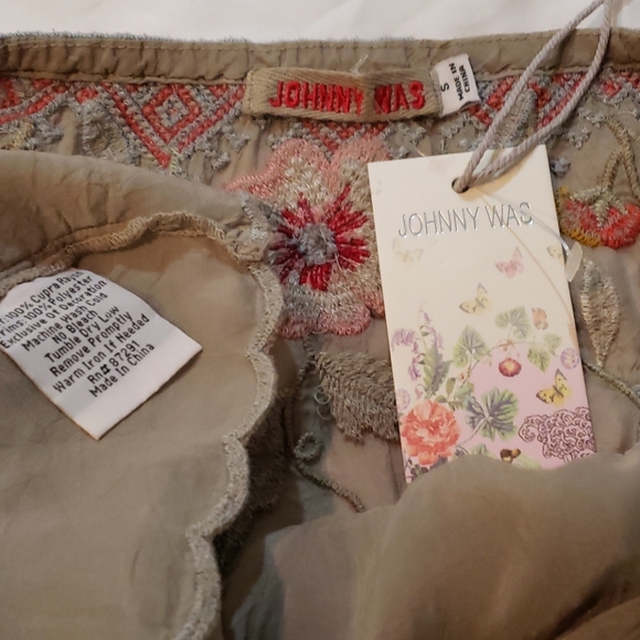 Nwt Johnny Was embroidered Top Tunic S M Taupe Pink Exclusive Color Combo - Picture 6 of 6